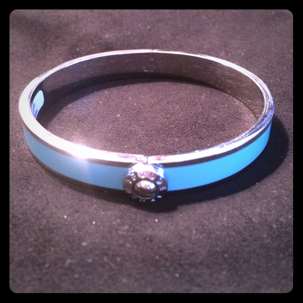 COPY - NWT Authentic Henri Bendel bangle.